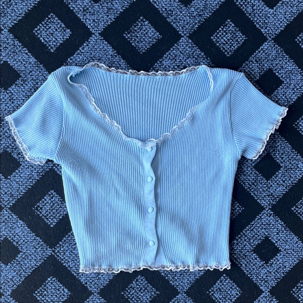 Ribbed Light Blue Button-Front Lace-Trim Crop Top - Picture 1 of 1